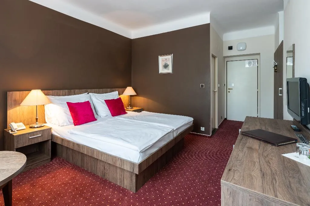 DOUBLE STANDARD Room, Harmony, Prague