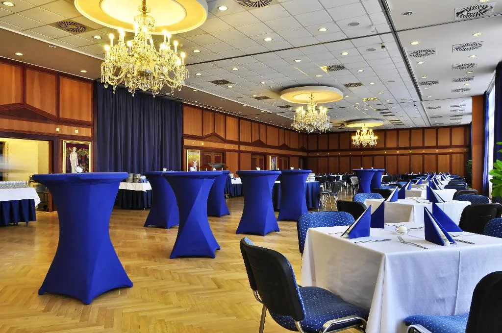 Conferences, Olympik, Prague