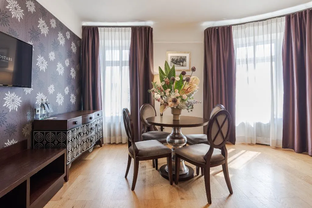JUNIOR SUITE STANDARD Room, Eurostars Metropole Riga, Riga