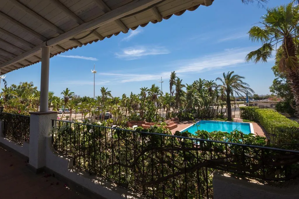 General view, Le Dune, Catania