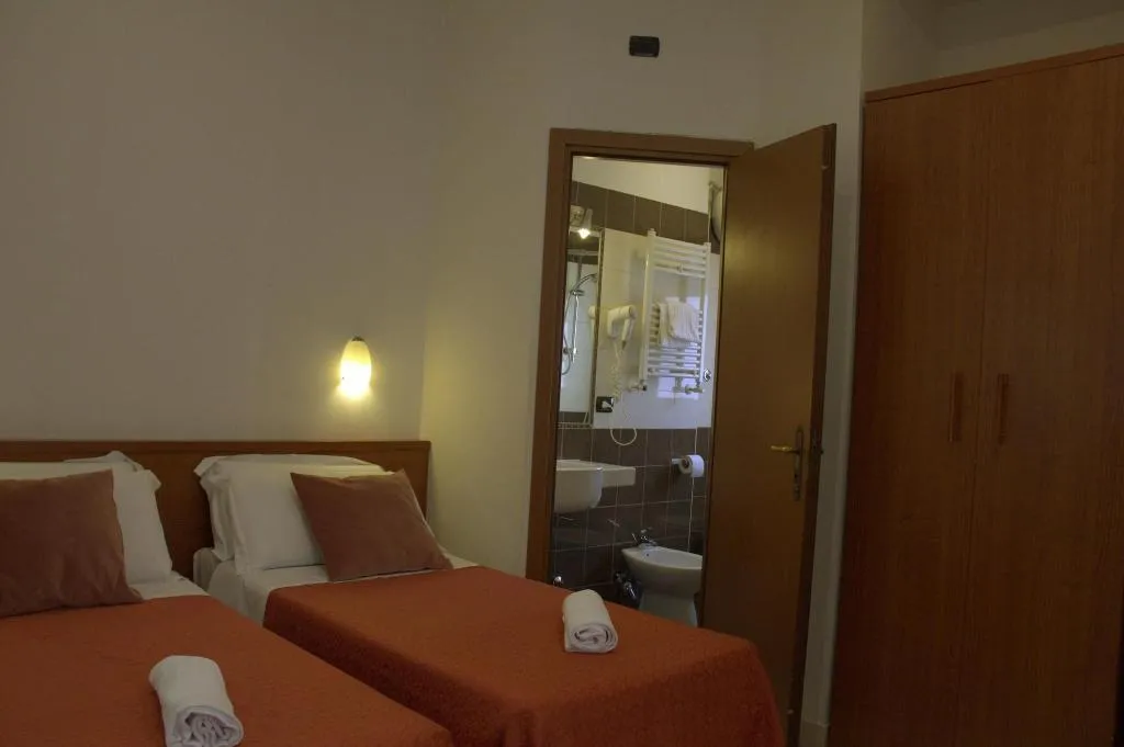 Room, Hotel Ciao, Naples