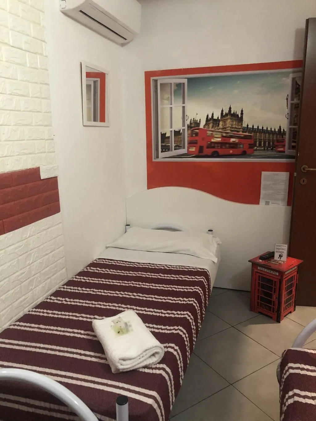 Room, Guest House Brianza Room, Milan