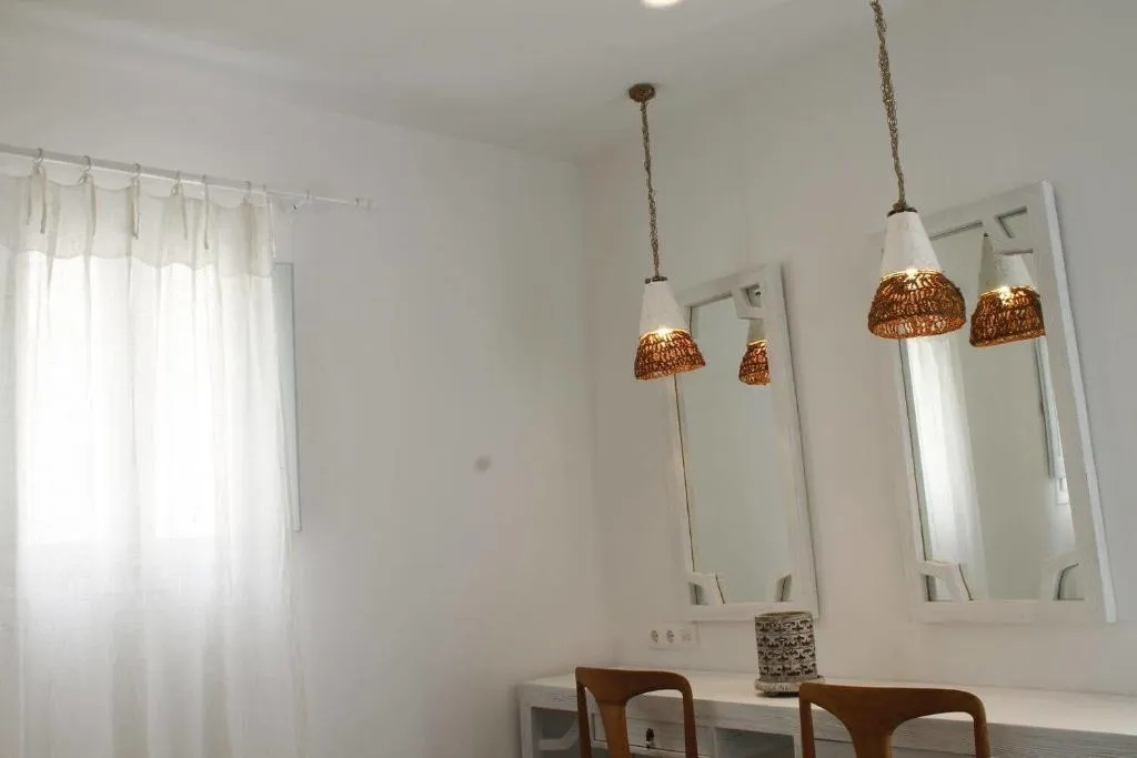 Room, Makris Beach Hotel, Santorini