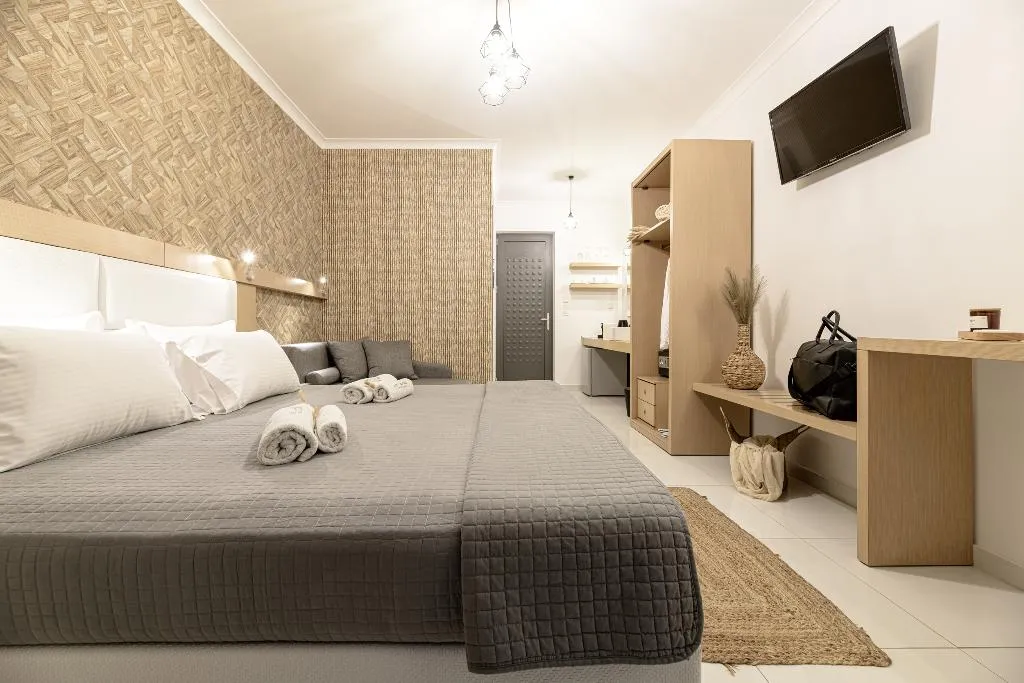 TRIPLE WITH BALCONY Room, White Canvas Boutique Studios, Zante