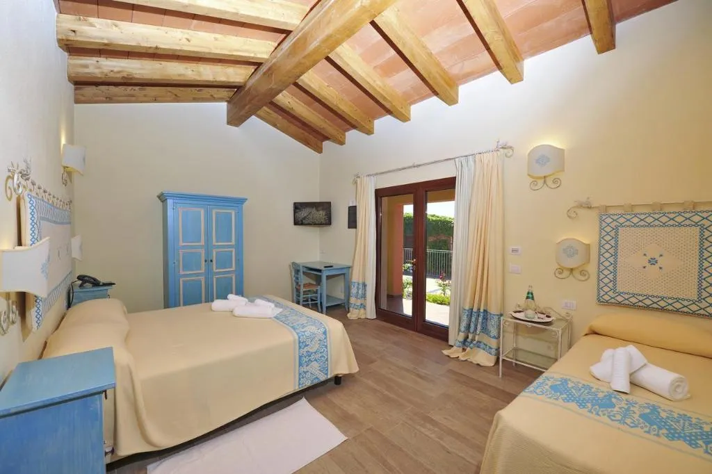 TRIPLE SUPERIOR Room, Hotel L'Esagono, Olbia