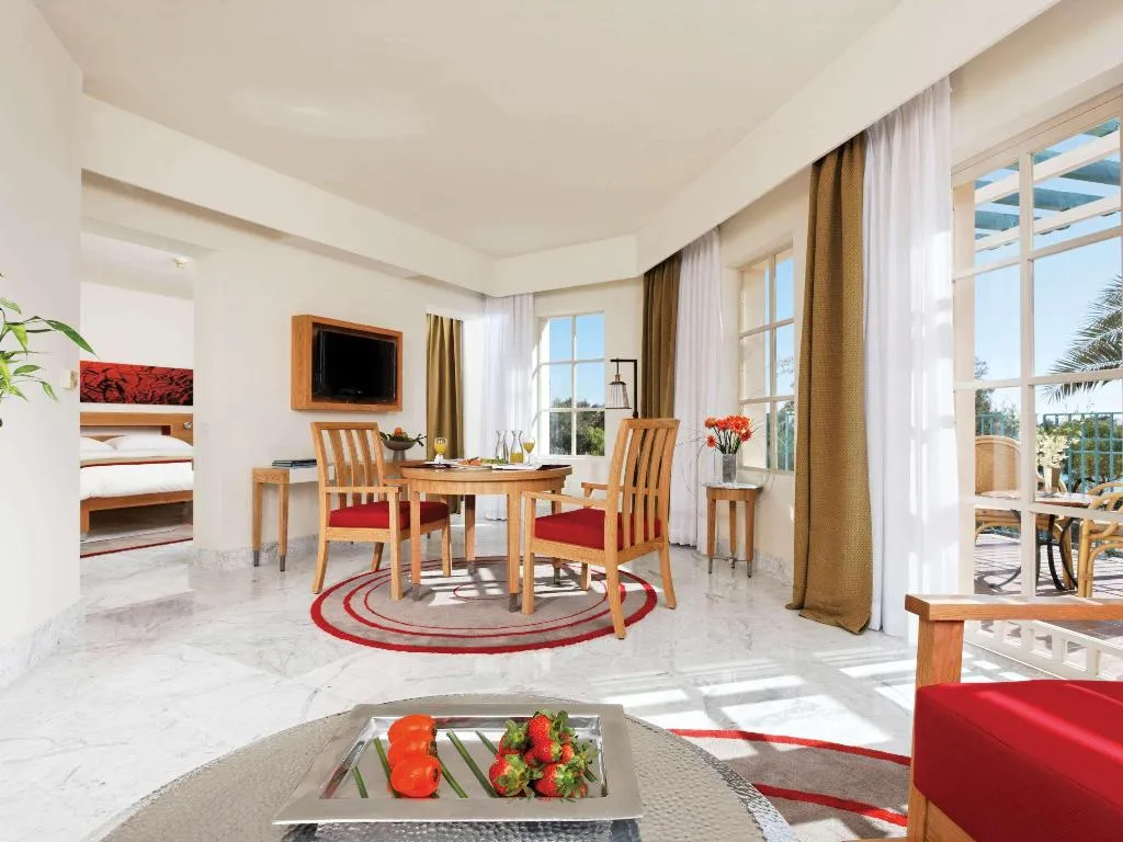 SUITE OCEAN VIEW KING BED Room, Movenpick Resort & Spa El Gouna, Red Sea Riviera