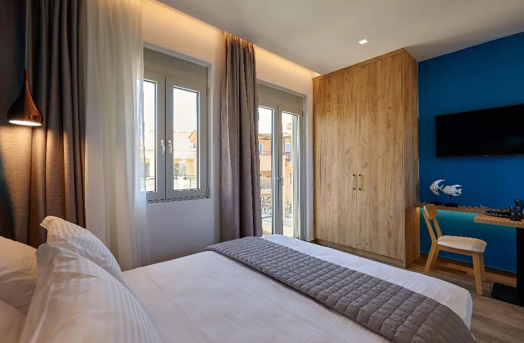 JUNIOR SUITE GARDEN VIEW Room, Theasea Stylish Residence, Crete