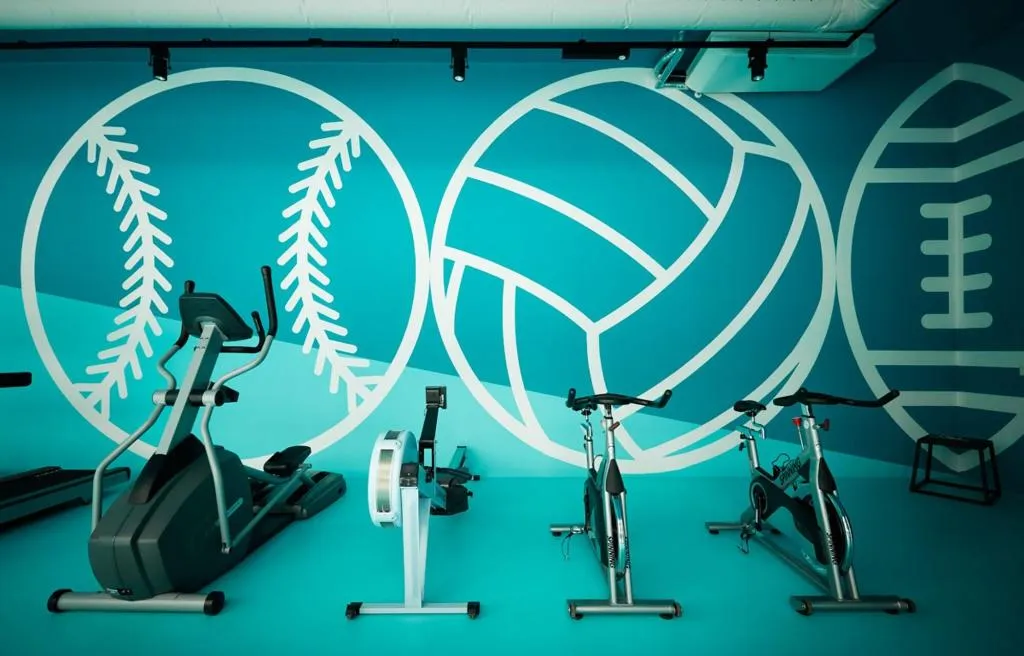 Sports and Entertainment, The Social Hub Amsterdam City, Amsterdam
