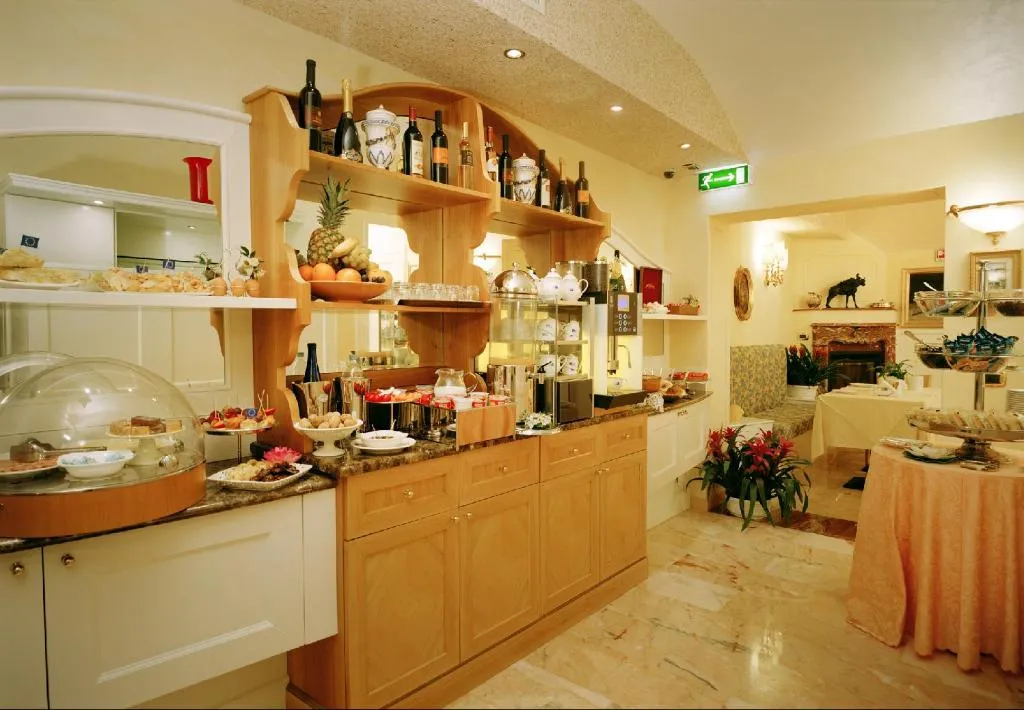 General view, Boutique Hotel Dieci, Milan