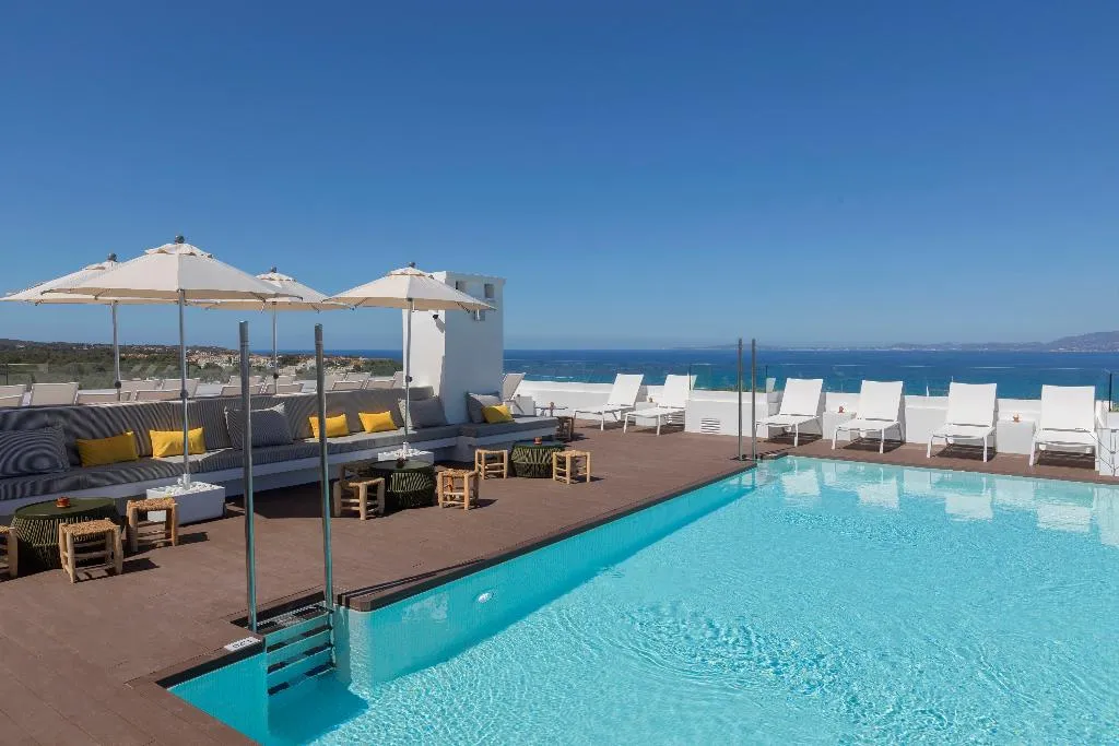 Pool, whala!fun, Majorca