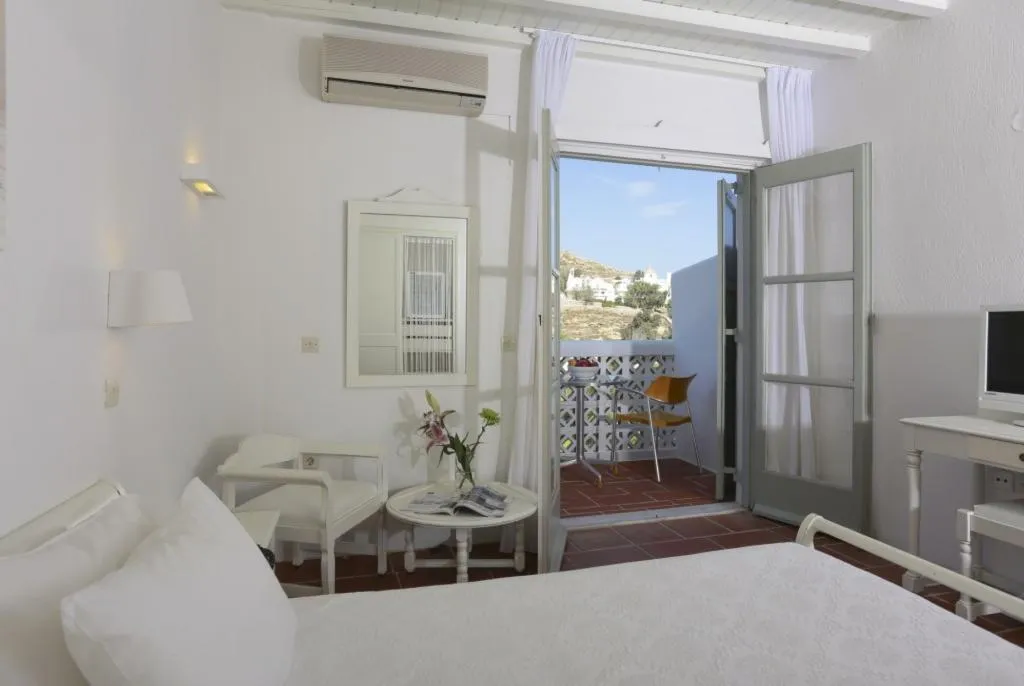 DOUBLE SINGLE USE WITH VIEWS Room, Aphrodite Beach, Mykonos