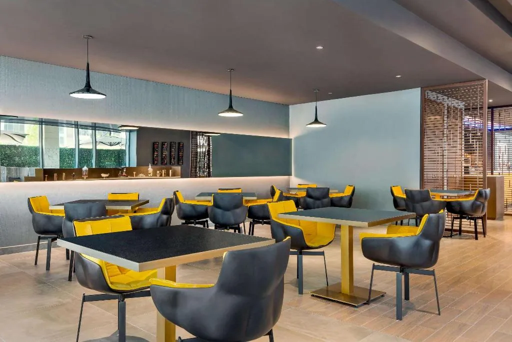 Restaurant, Novotel Dubai Gold District, Dubai