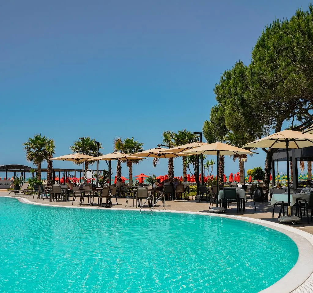 Pool, Supreme Hotel, Durres