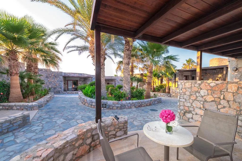 BUNGALOW GARDEN VIEW Room, Ikaros Beach Luxury Resort Spa, Crete