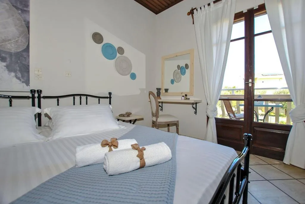 Room, Minas Studios, Kefallinia