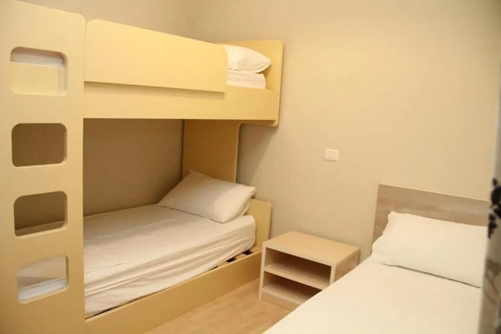 Room, Hotel Majestic, Durres