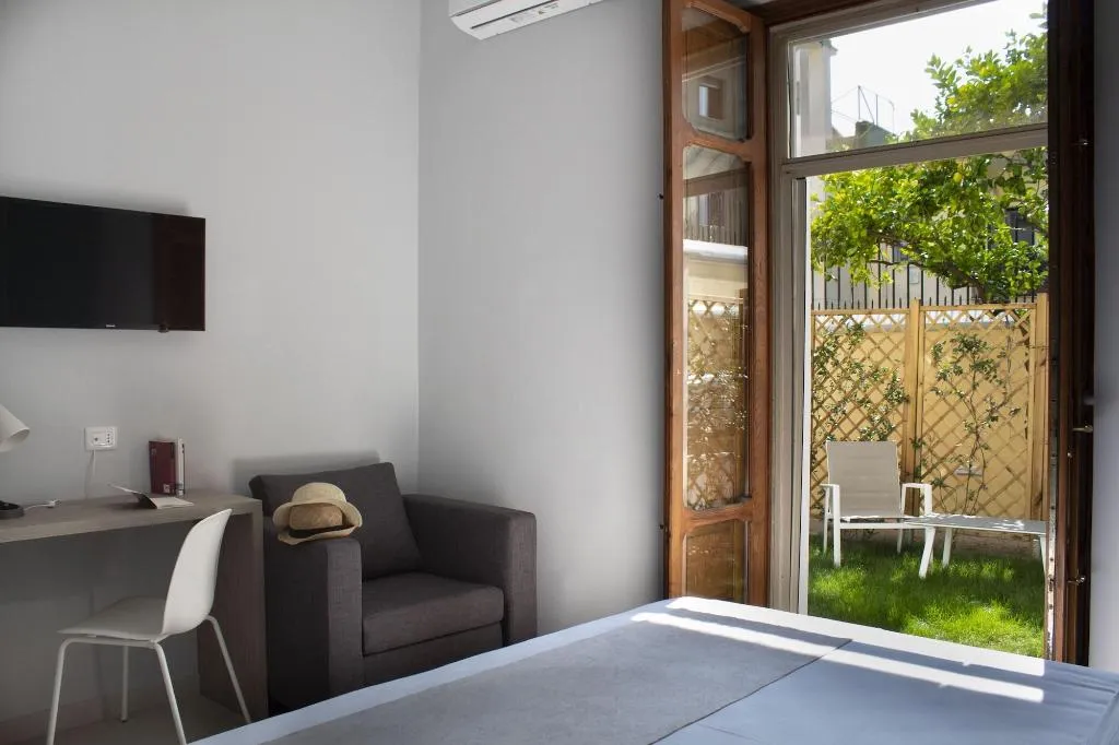 Room, Relais Villa Montedonzelli, Naples
