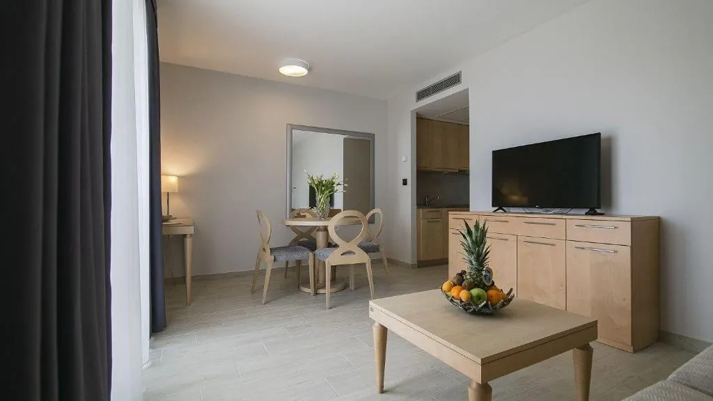 Room, Aparthotel Flora, Split