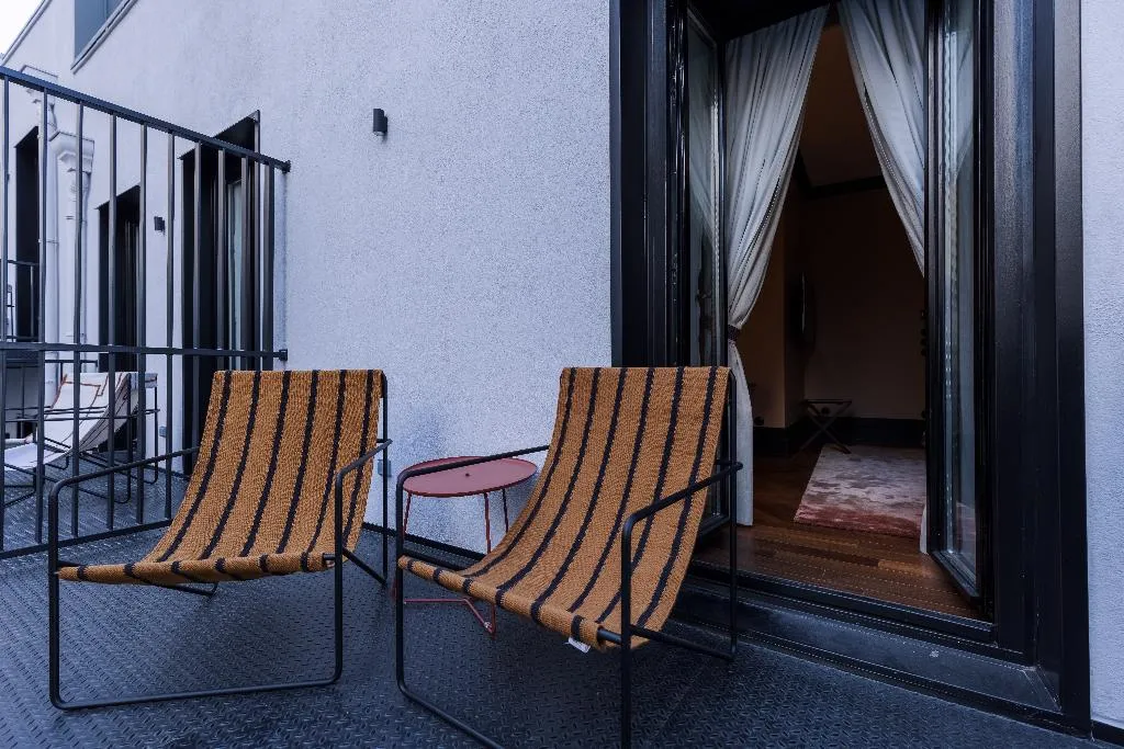 DOUBLE DELUXE GARDEN VIEW Room, Valverde Lisboa, Lisbon