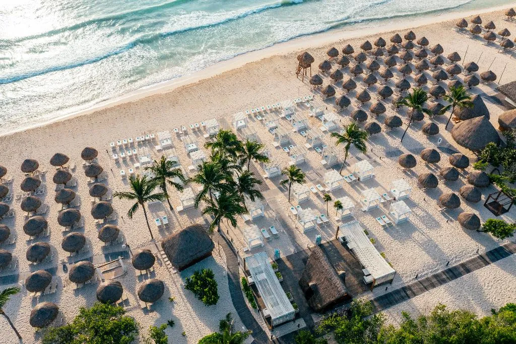 Beach, Iberostar Waves Paraiso Beach All Inclusive, Cancun Area