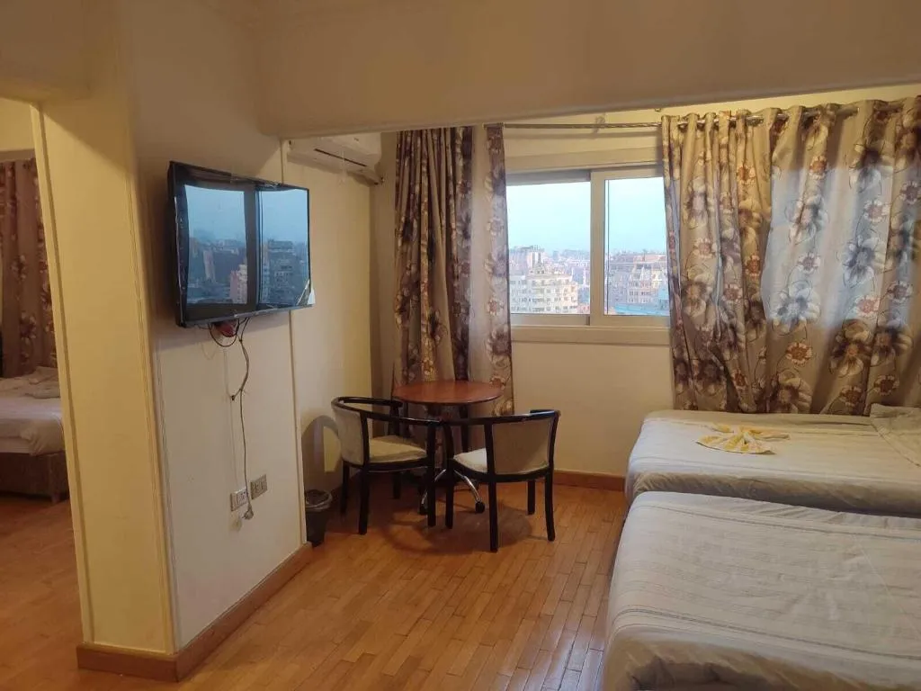 Room, Nile Sky Hotel and Suites, Cairo
