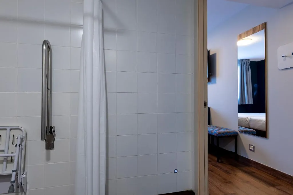 Room STANDARD Room, Travelodge Barcelona Poblenou, Barcelona