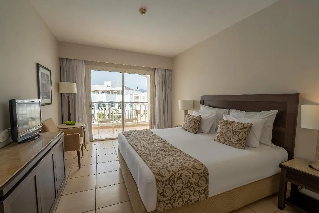 DOUBLE SUPERIOR POOL VIEW Room, JAZ Neo Sharks Bay, Red Sea Riviera