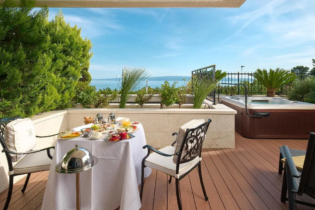 SUITE DELUXE WITH JACUZZI Room, Hotel Villa Harmony, Split