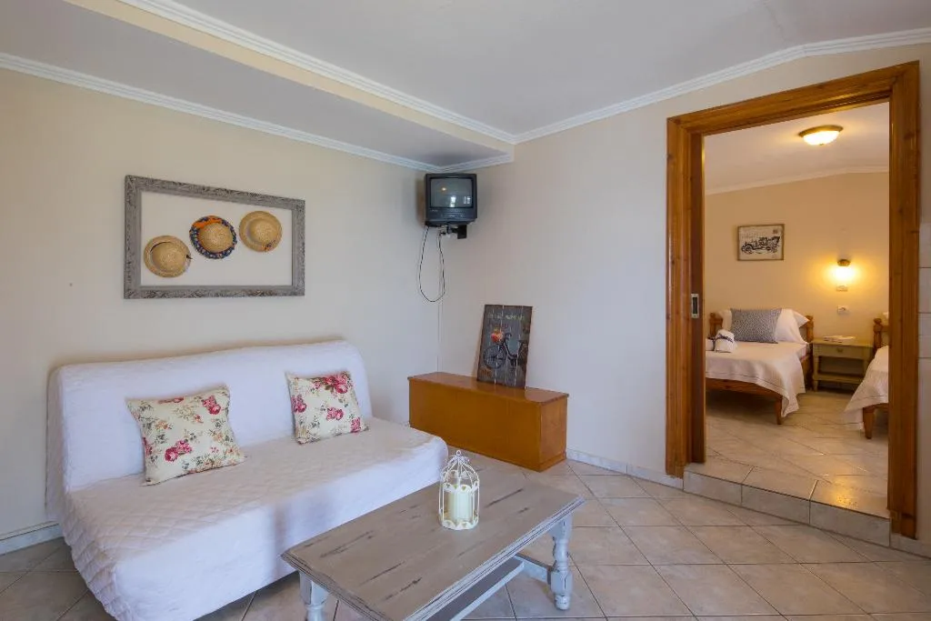 APARTMENT TWO BEDROOMS Room, Casa Dei Venti, Corfu