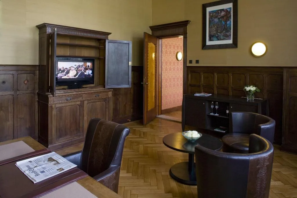 SUITE KING SIZE BED Room, Grand Hotel Amrâth Amsterdam, Amsterdam