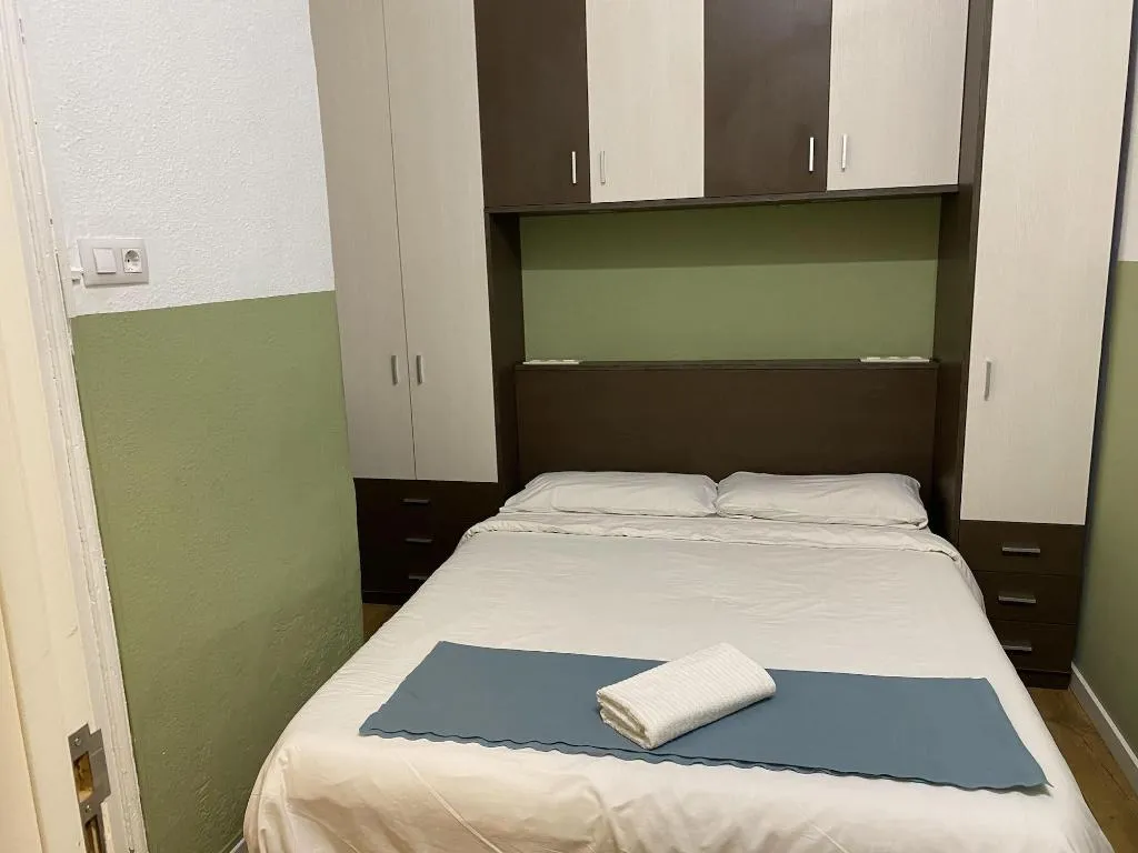 Room, Break BCN - Hostal & Coffeebar, Barcelona