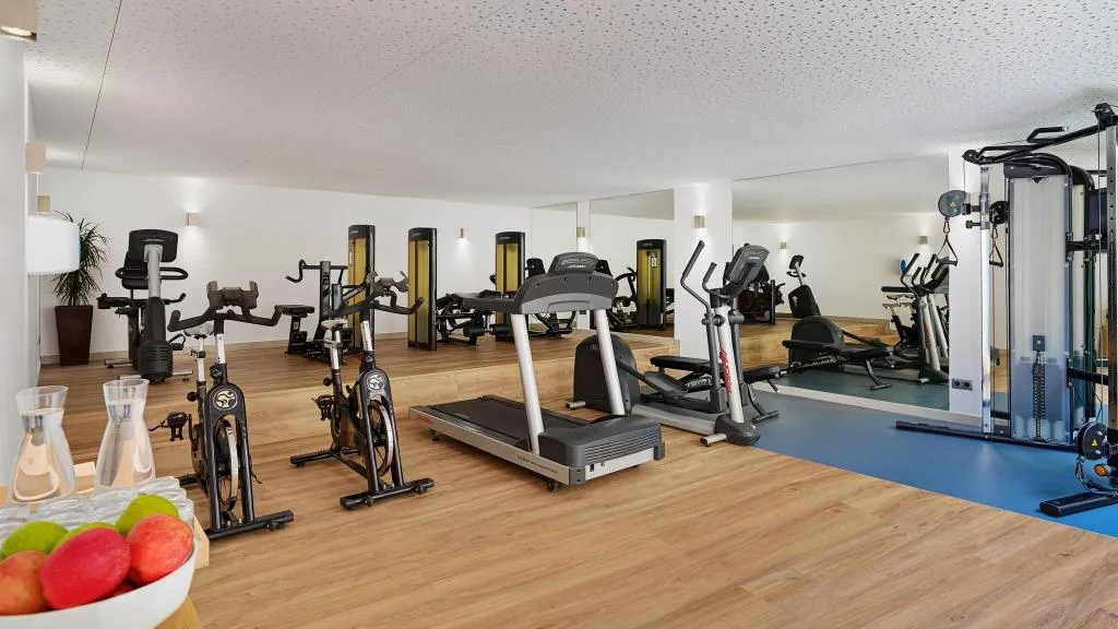 Sports and Entertainment, Hotel Saratoga, Majorca