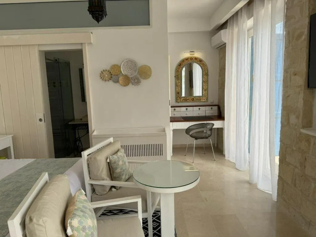 Room, Dar Daniella - Small Design Luxury Hotel, Tunisia