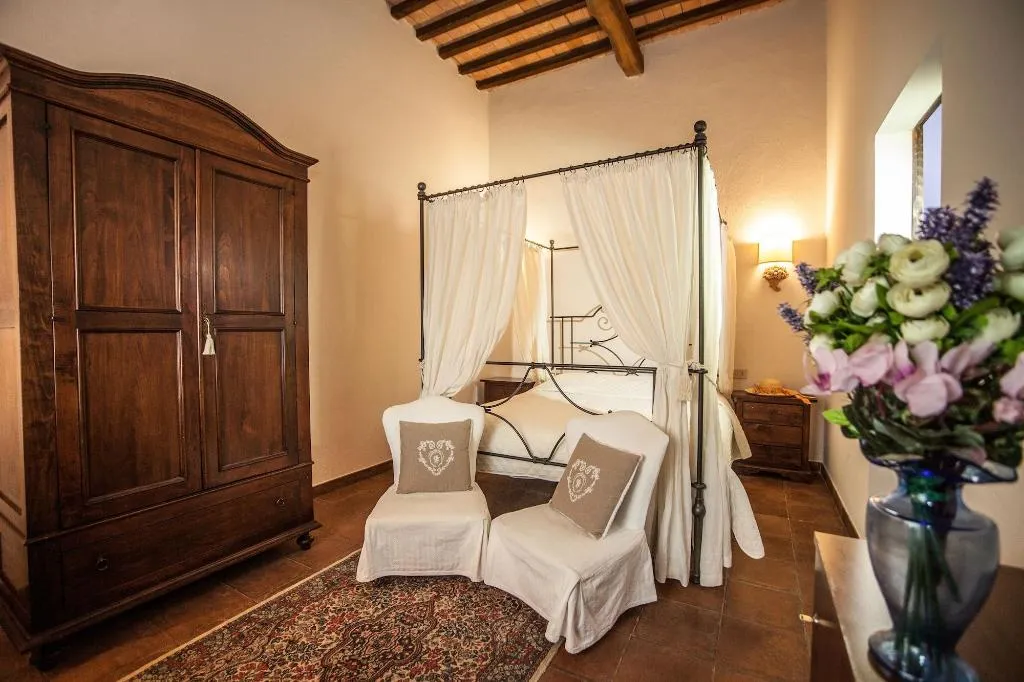 Room, Poggio Degli Olivi, Perugia