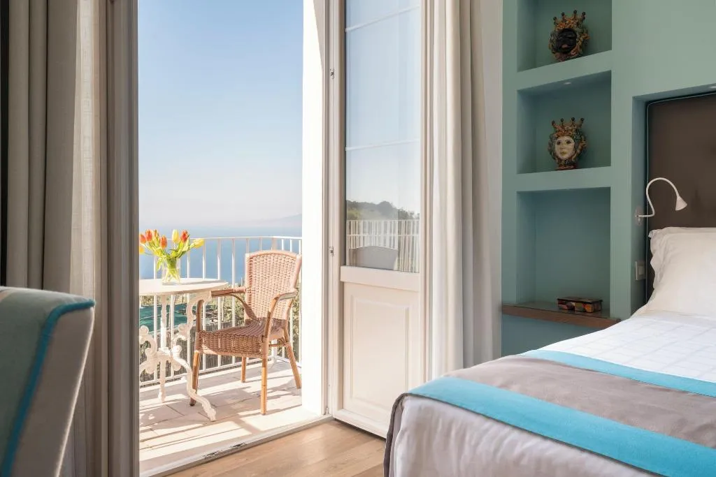 Room, Relais Palazzo del Barone - Adults Only, Naples