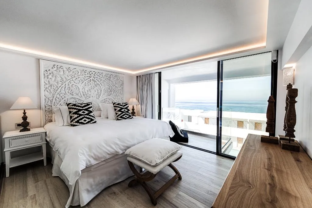SUITE WITH JACUZZI Room, Abaton Island Resort & Spa, Crete