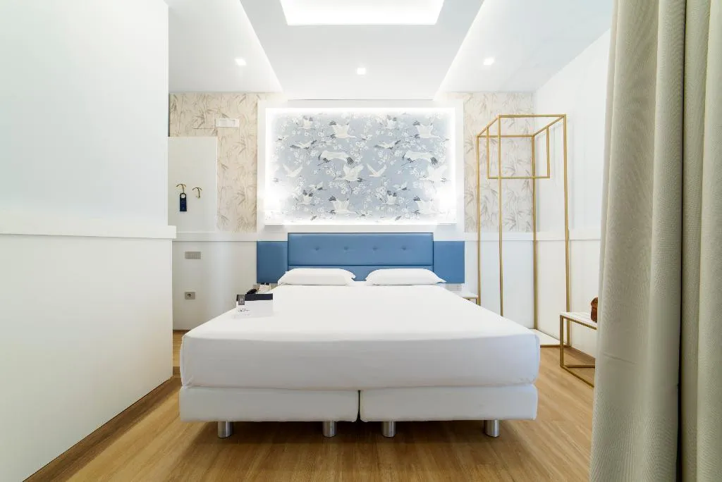 DOUBLE DELUXE Room, Palace Hotel, Naples