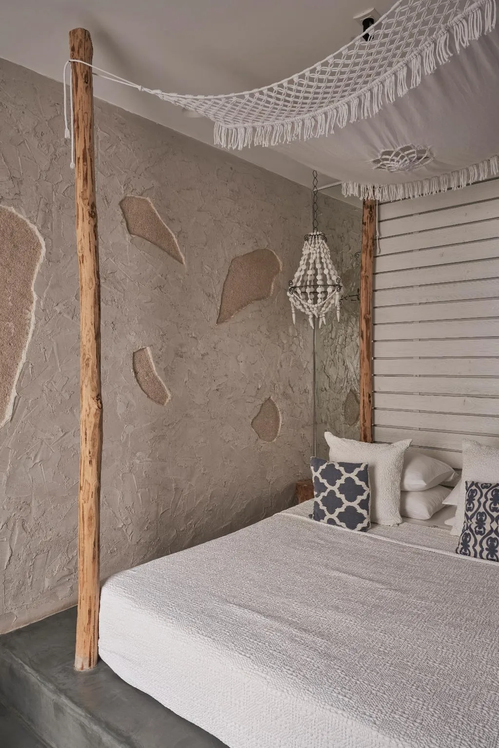 DOUBLE DELUXE GARDEN VIEW Room, Makris Beach Hotel, Santorini