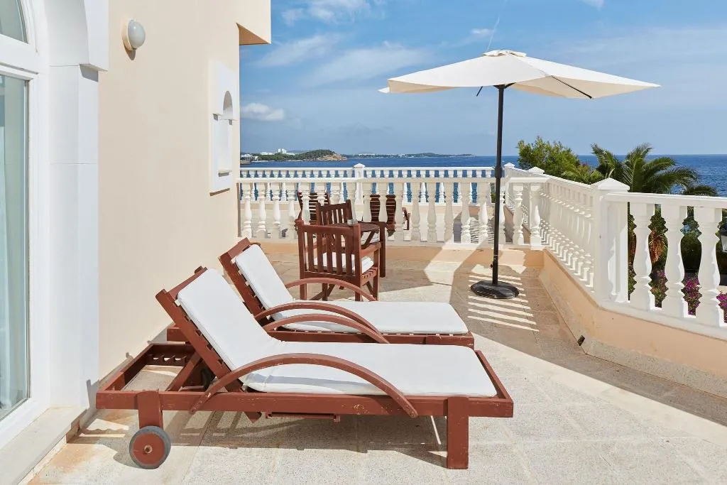 Room, Grand Hotel Palladium, Ibiza