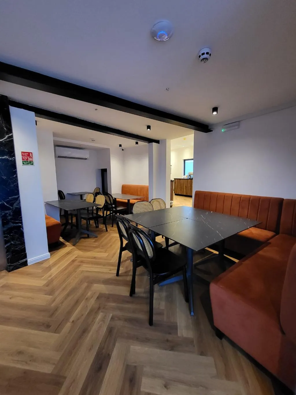 Restaurant, Carlton Hotel, Malta