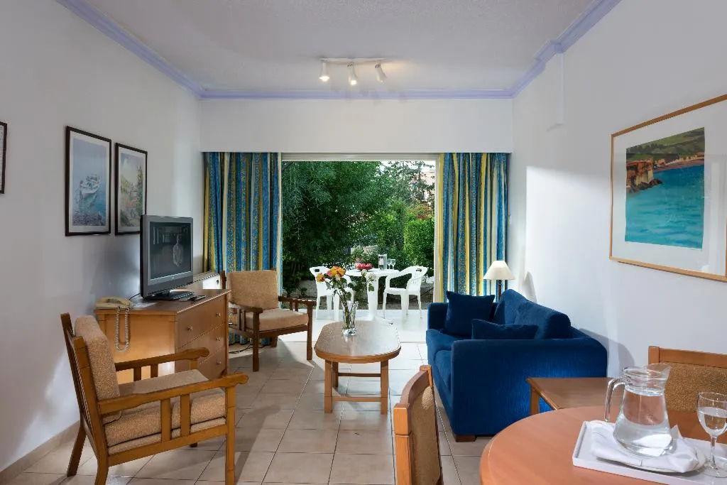 APARTMENT SUPERIOR TWO BEDROOMS Room, Paphos Gardens Holiday Resort, Cyprus