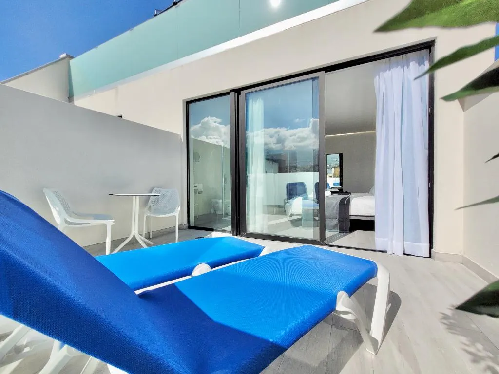 Room, Puerto Azul, Tenerife