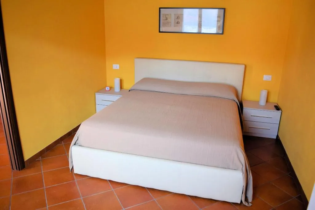 Room, Corte Certosina, Milan