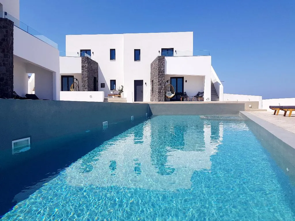 Pool, MyLithos Suites, Santorini