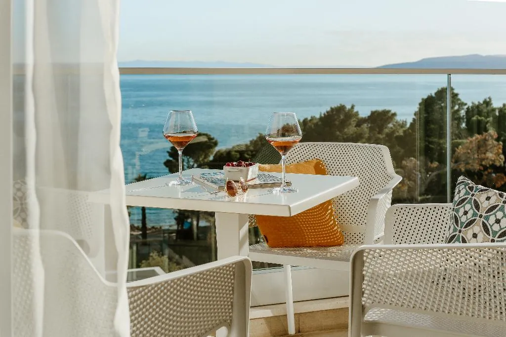 APARTMENT SUPERIOR SEA VIEW Room, Romana Beach Apartments, Split