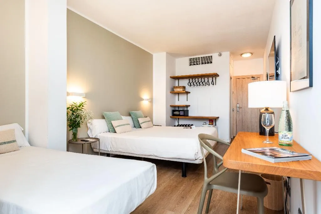 TRIPLE STANDARD Room, Hotel Menorca Patricia, Menorca