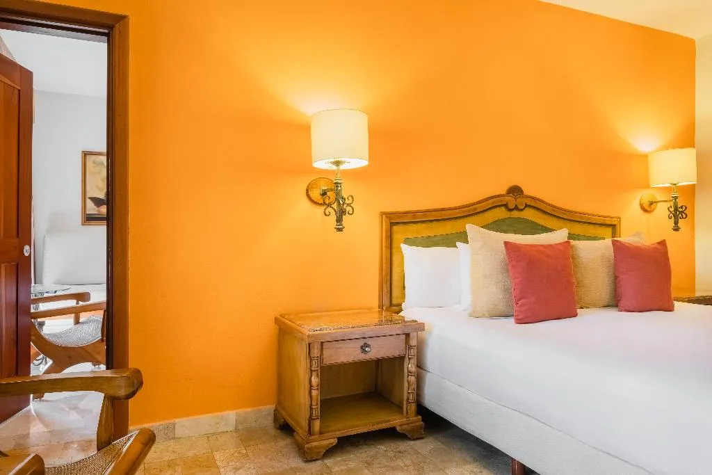FAMILY ROOM TWO BEDROOMS Room, Iberostar Waves Paraiso Beach All Inclusive, Cancun Area