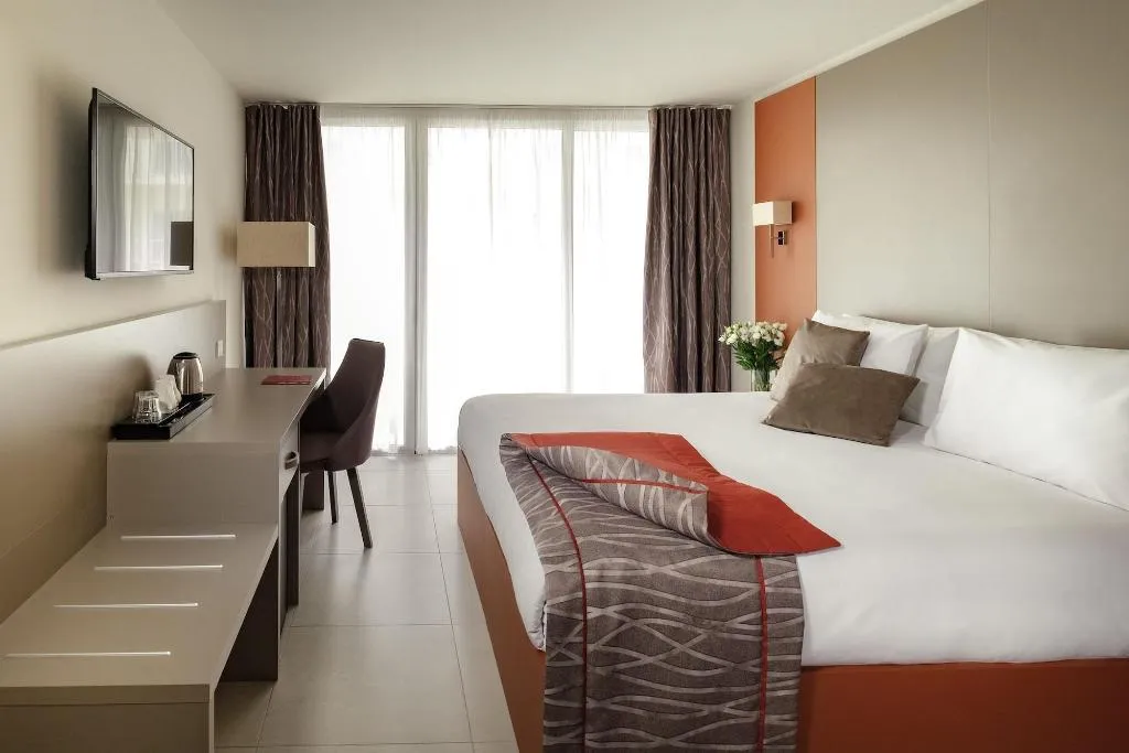 Room, Mayflower Hotel, Malta