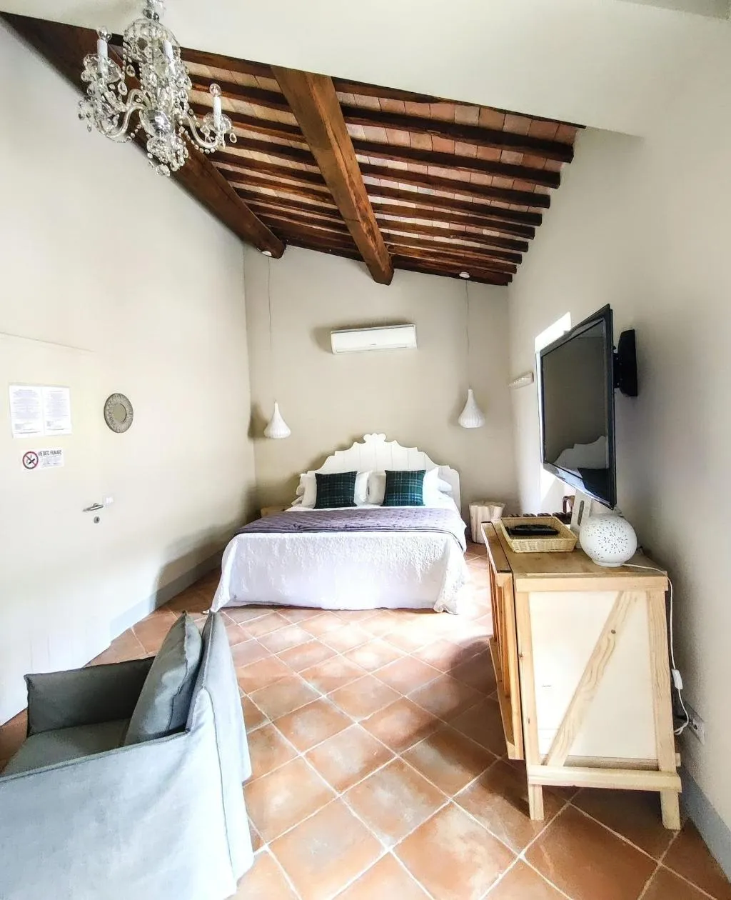 Room, Nikis Resort, Umbria