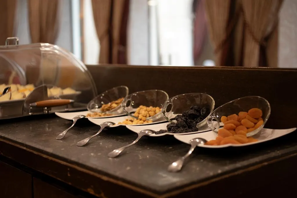 Restaurant, San Antonio El Real, Madrid